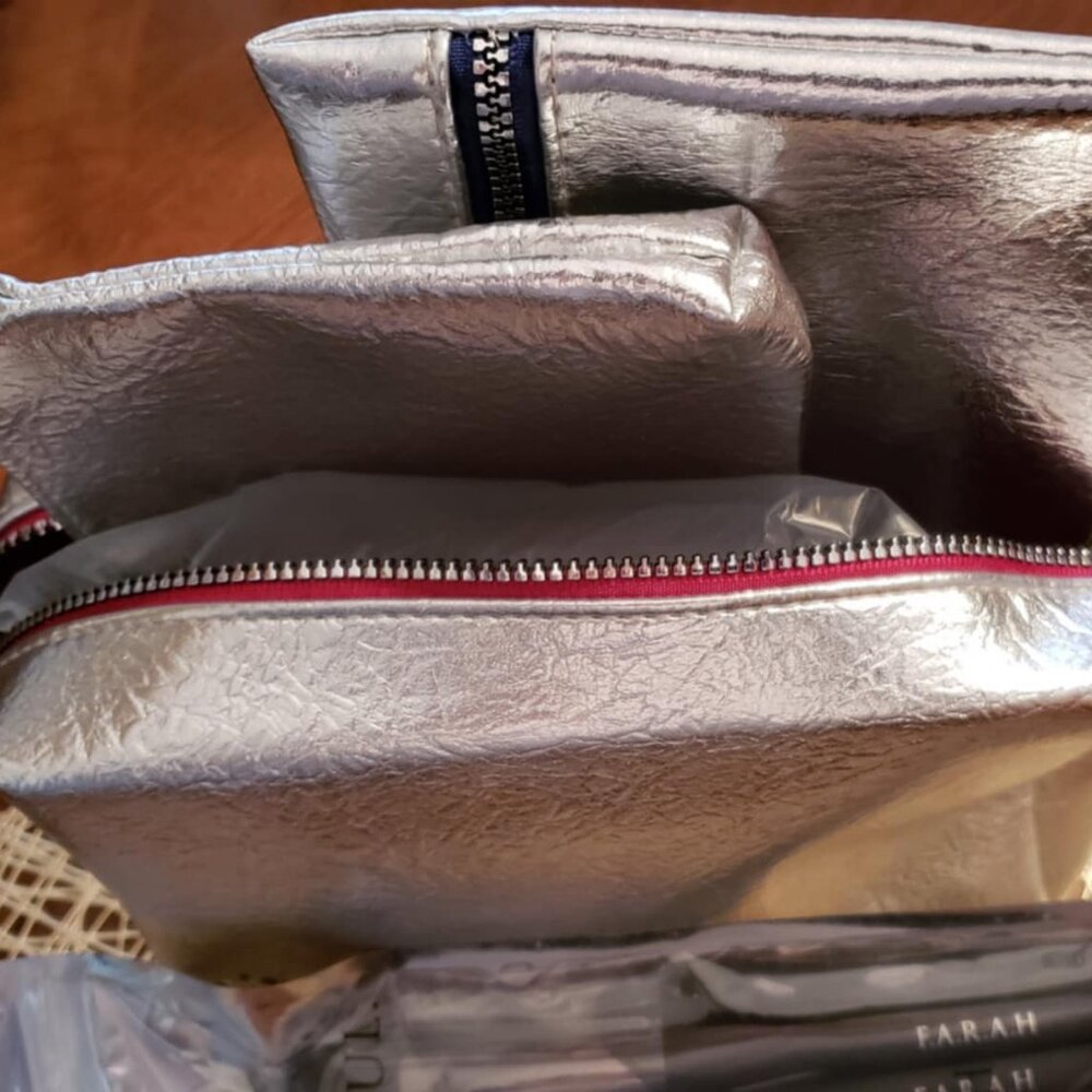 IPSY Stylish & Practical Silver Cosmetic Bag Set with FARAH brushes